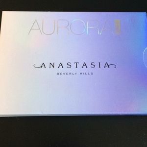 Anastasia Aurora Glow Kit